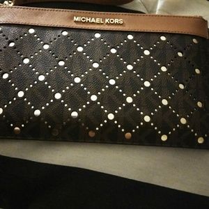 NWT Michael Kors clutch